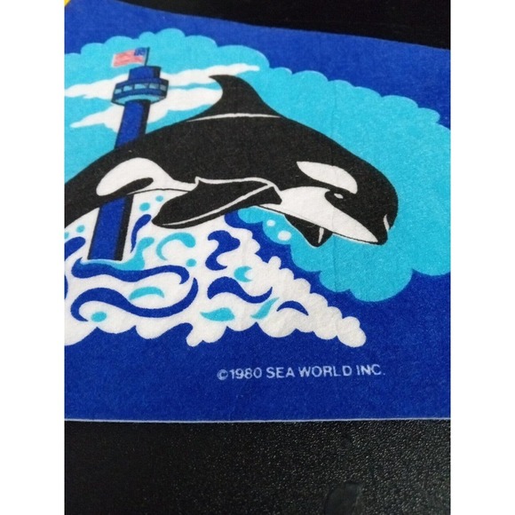 1980 Ringling Bros and Barnum & Bailey Circus & Sea World Pennant Banner 30” vtg - Picture 7 of 7